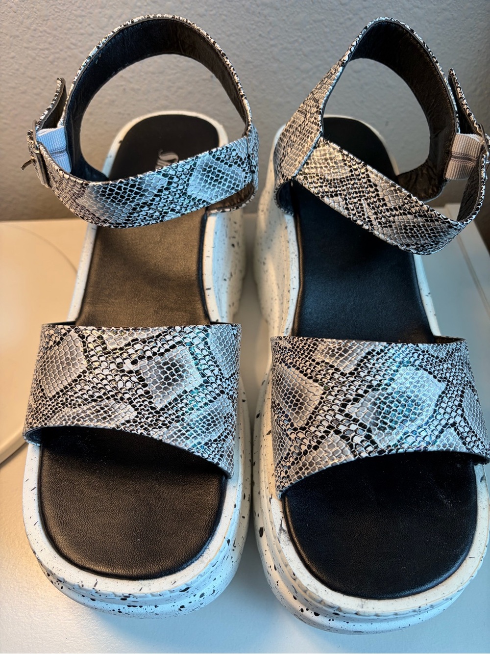 SHEIN Black and White Snake-Print Platform Sandals, size 40